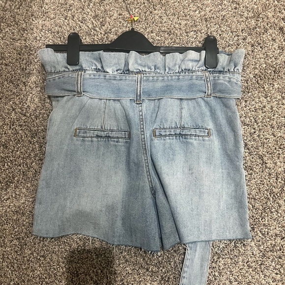 NWT BlankNYC paper bag shorts. - Picture 3 of 3
